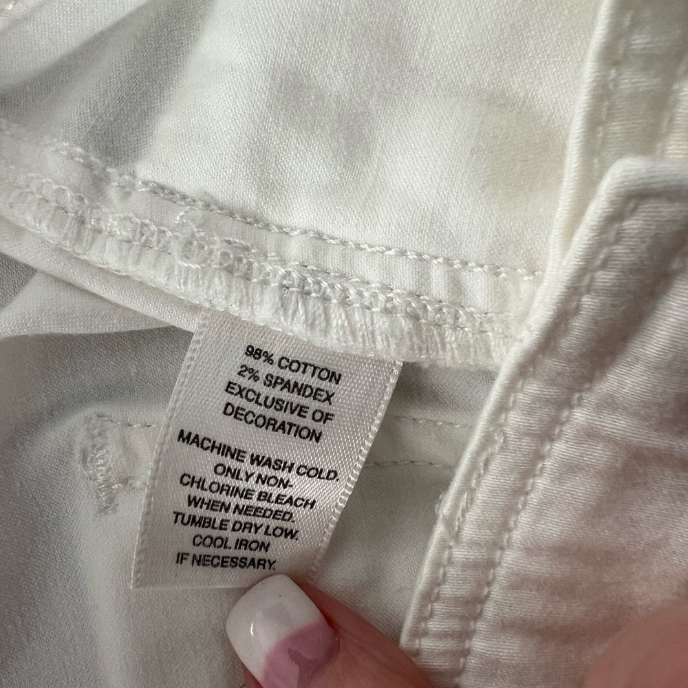 WHBM Bright White Low Rise Capris Crop Pants Sz 4 - Picture 10 of 10